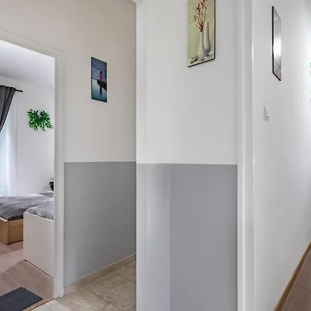 Central New Studio - Simple Stay Budapeszt Zewnętrze zdjęcie