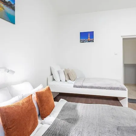 Central New Studio - Simple Stay Budapeszt Zewnętrze zdjęcie